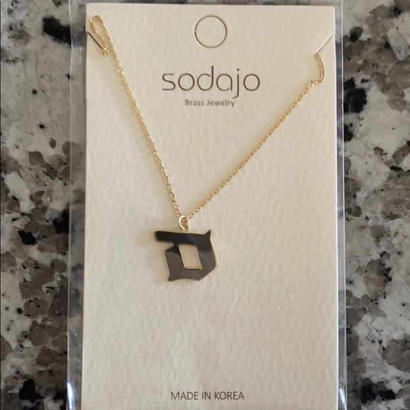 ✨Various Letters!✨ Gold Dipped Initial Necklace - Picture 5 of 16